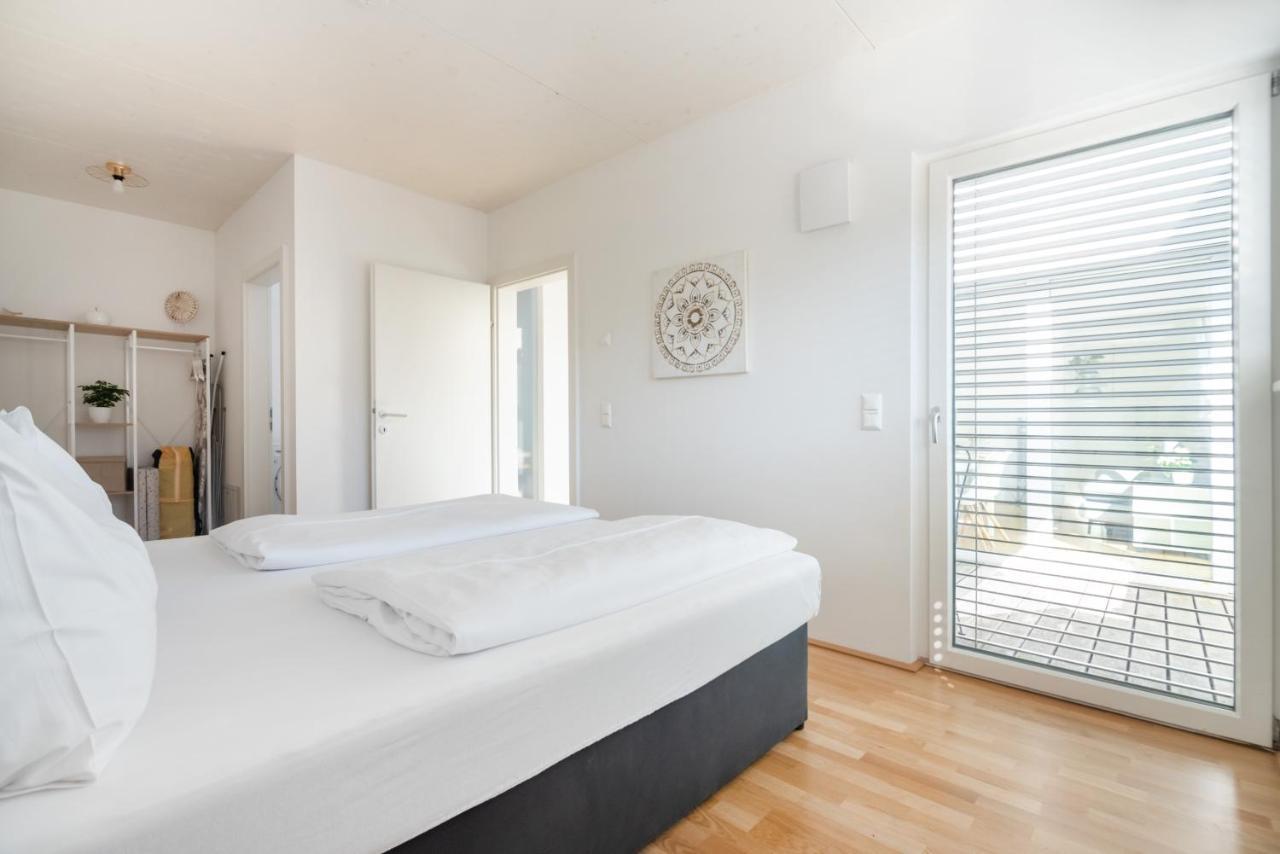 Helles, Neues Dg Apartment Mit Blick Zum Donauturm Viena Exterior foto